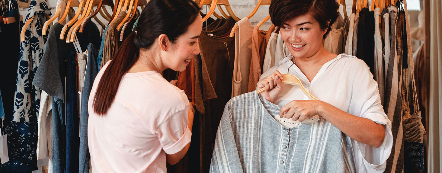 Woman showing clothes banner-14